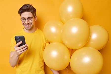 چگونه با پیامک ها لبخند رضایت مشتریان را جلب کنیم؟ راهکارها و نکات کلیدی